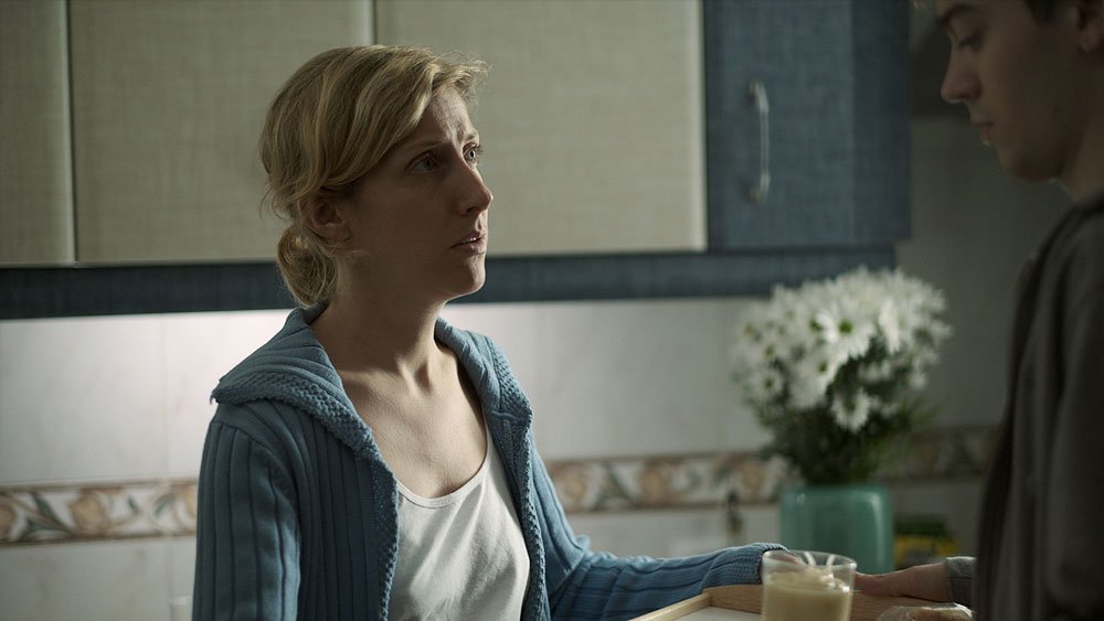 cecilia-freire-Las-grietas-cortometraje-cazador